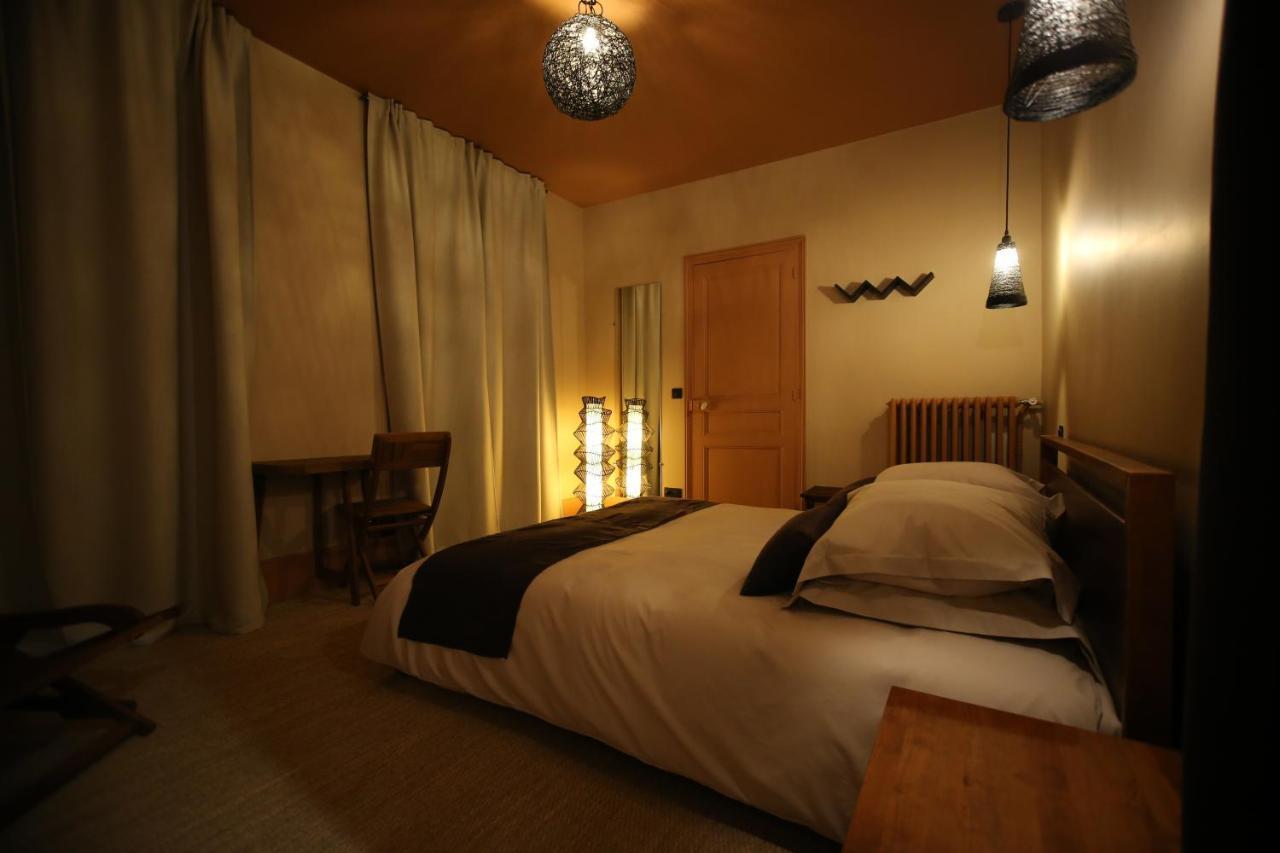 Les Reves De Flamboin Bed & Breakfast Gouaix Exterior photo