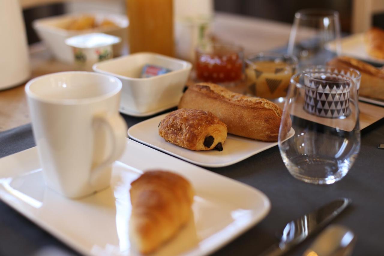 Les Reves De Flamboin Bed & Breakfast Gouaix Exterior photo
