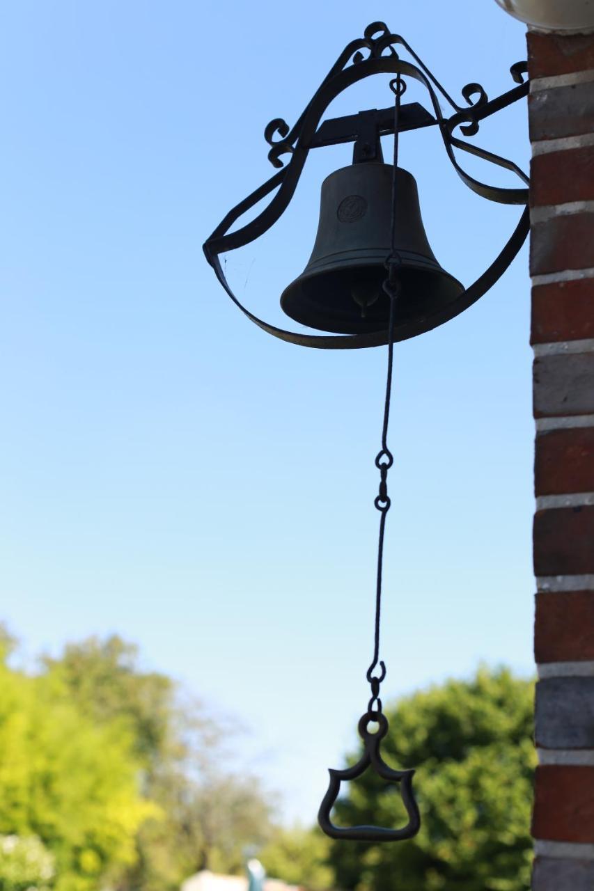 Les Reves De Flamboin Bed & Breakfast Gouaix Exterior photo